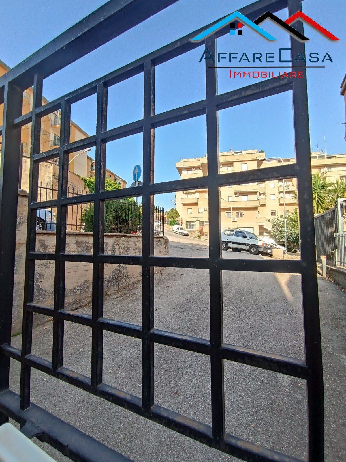 Garage Via Gabriele Amico Valenti, 127 Caltanissetta - Foto 6