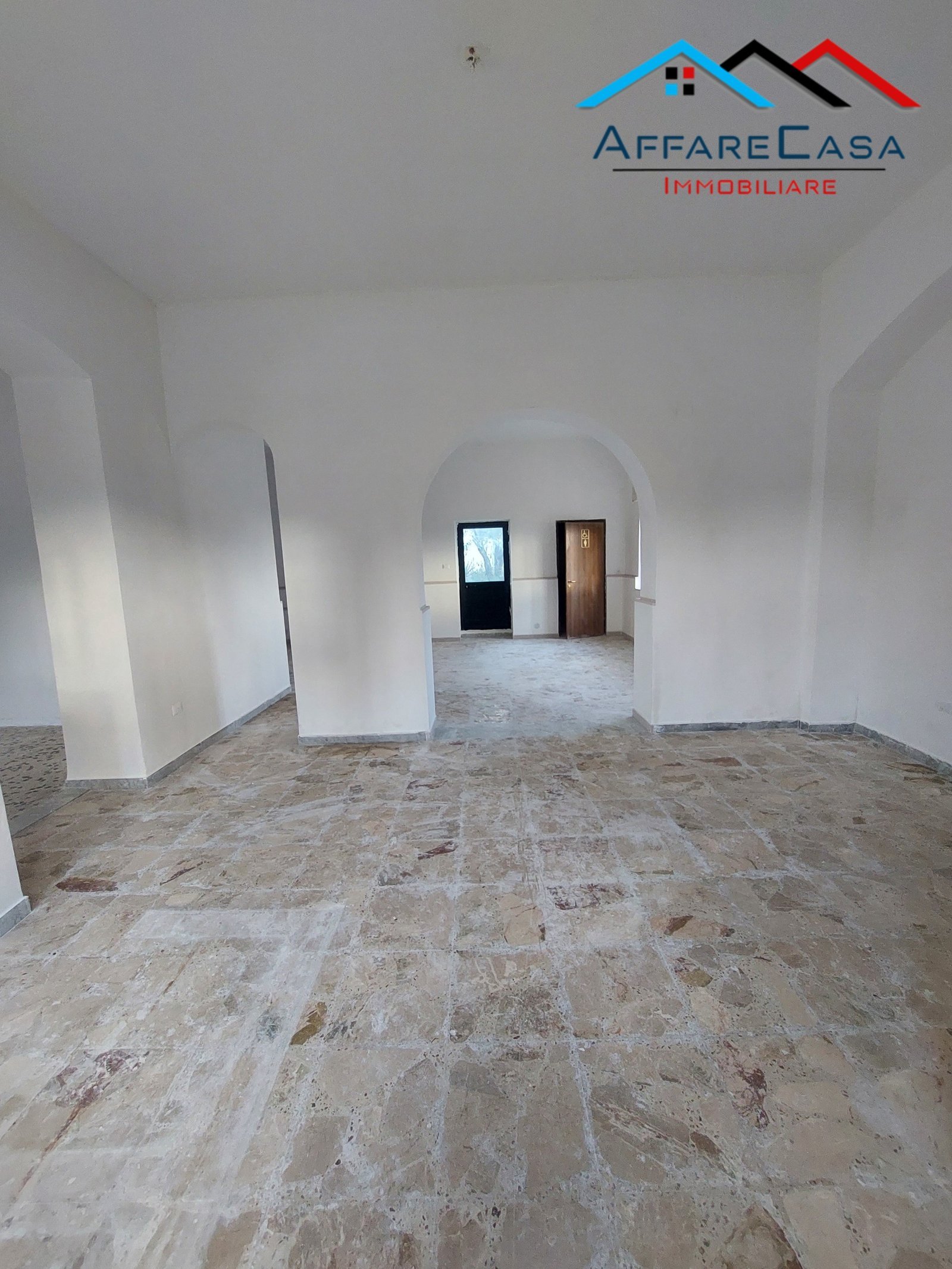 042V Viale Regina Margherita, 62 - AffareCasa
