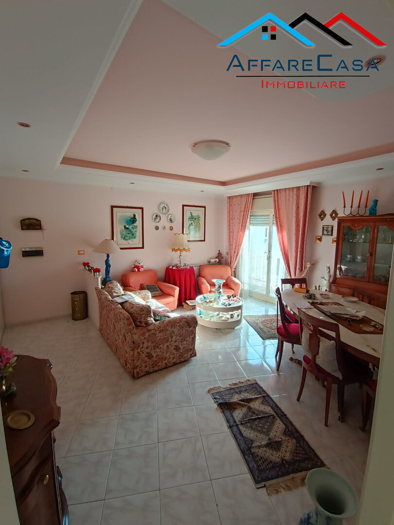 Appartamento con garage Via Ruggero Settimo, 39 Caltanissetta - Foto 2