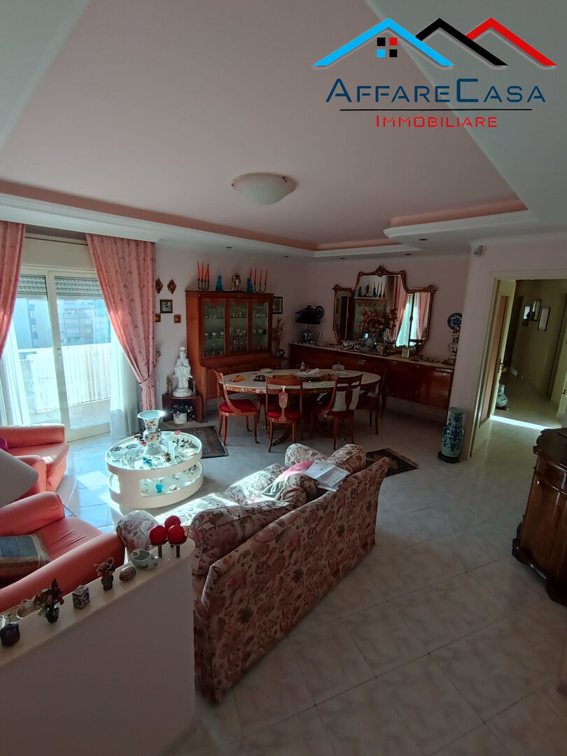Appartamento con garage Via Ruggero Settimo, 39 Caltanissetta - Foto 3